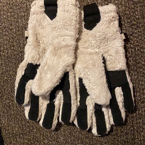 Mix match winter items - Picture 2 of 4